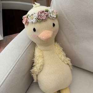 Flora the duckling (mauve) cuddle + kind